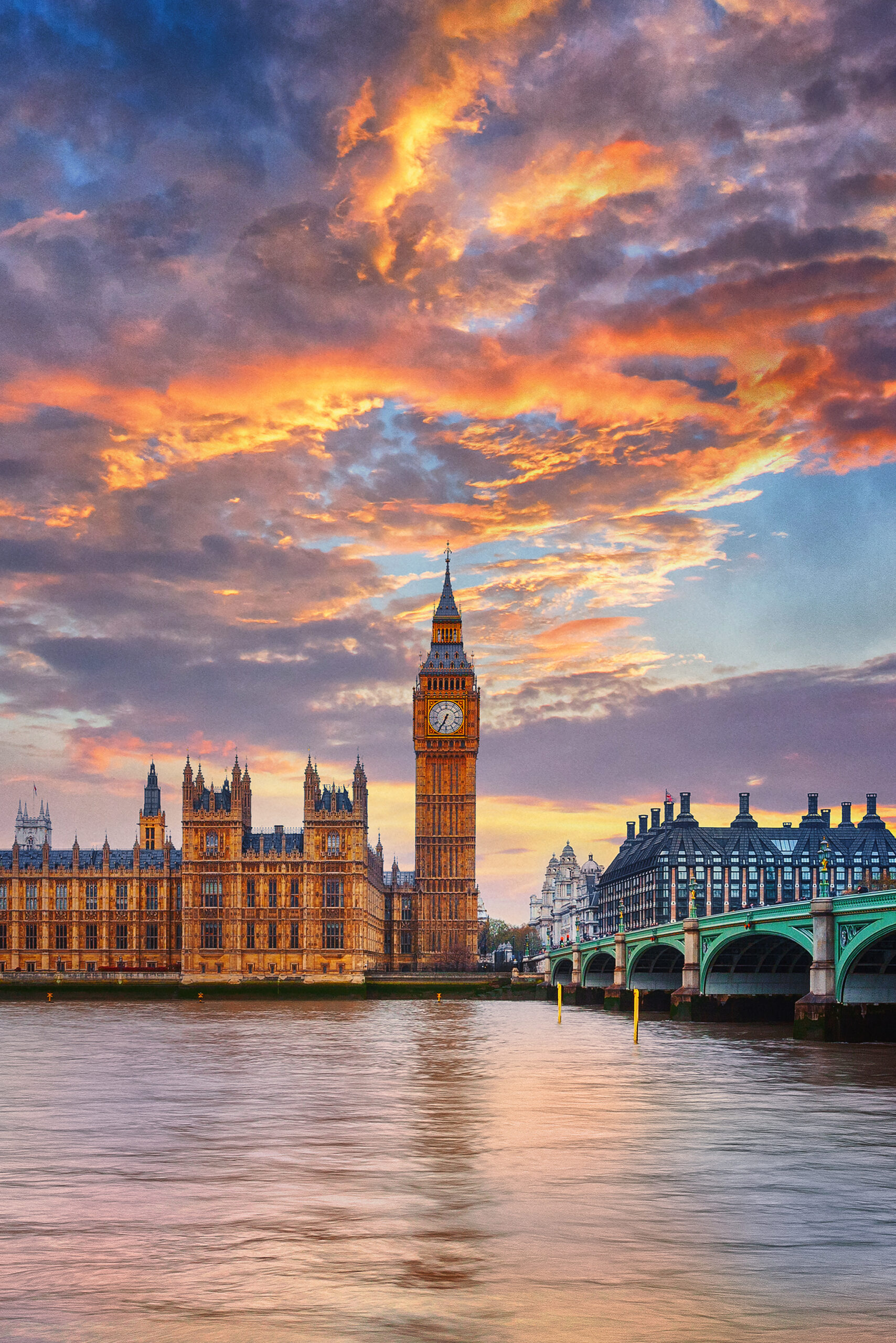 Big Ben and Thames River in London, UK